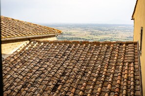 Ciel, Bois, Brique, Bâtiment, Brickwork, Sol, Teintes Et Ombres, Rectangle, Toit, Façade