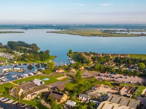 Water, Sky, Water Resources, Building, Urban Design, Vegetation, Lake, Coastal And Oceanic Landforms, Body Of Water, Natural Landscape