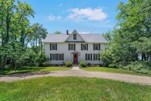 Welcome to Blackstone on the Bluff!