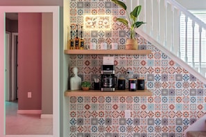 A coffee station to perfectly kick-start your day with your favorite coffee.