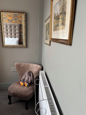 Bedroom 2 (1)