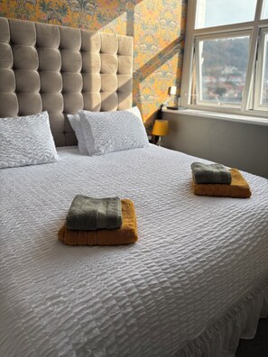 Bedroom 2 (2)