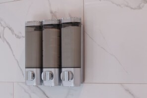 Bathroom amenities