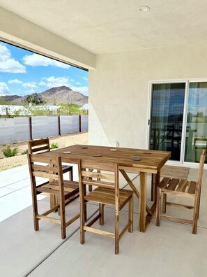 Outdoor dining