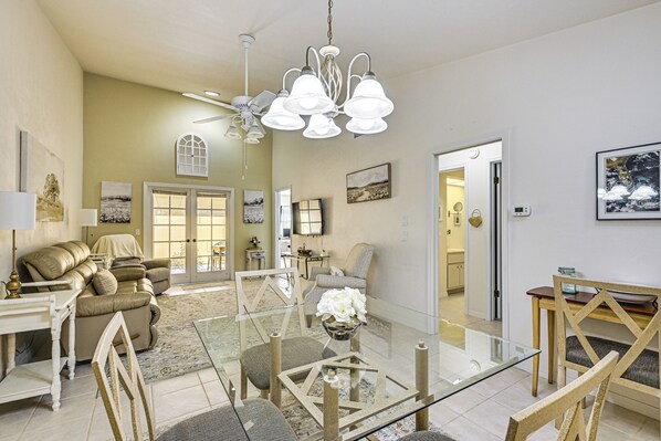 Hernando Vacation Rental | 2BR | 2BA | 990 Sq Ft | 1 Step Required to Enter