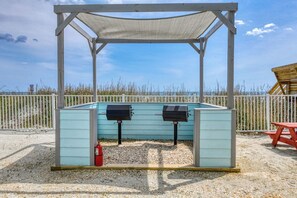 Sandpebble Beach Club 202