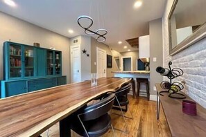 Kitchen V