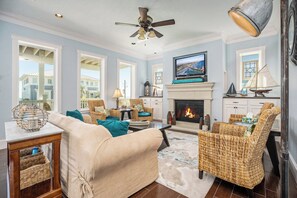 Spacious living area with fire place