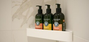 Équipements de salle de bain