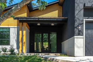 House20Entrance