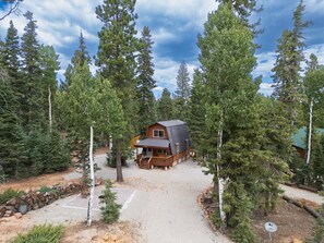 A peaceful getaway surrounded by nature—relax, recharge, and explore!