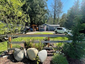 Street view, Bird House parking on the RIGHT