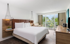 Unit with 1 King bed