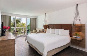 Unit with 1 King bed