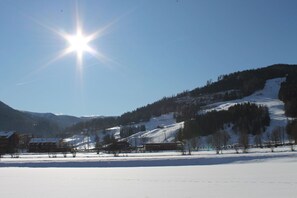 Surroundings [winter] (1-5 km)