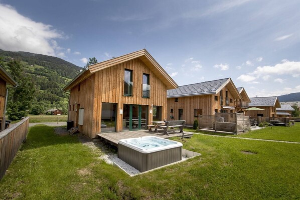 Holiday Home Exterior [summer]