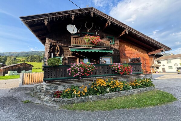 Extérieur maison de vacances [été]