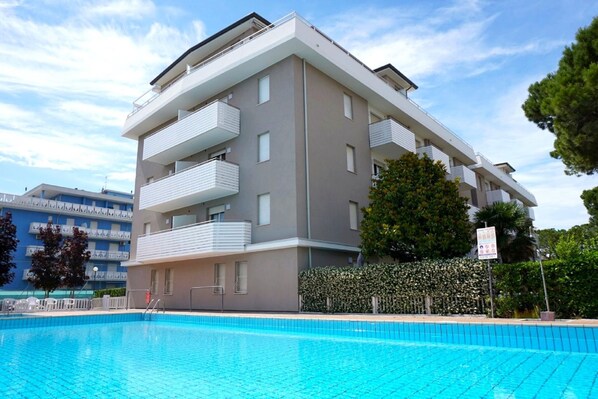 Holiday Home Exterior [summer]
