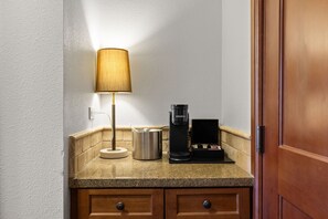 Drink a cup of delicious coffee with an amazing view. 