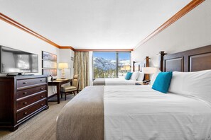 Our stay at this condo was wonderful, largely thanks to the perfect location. Being so close to the ski lift was a game-changer, especially after a long day on the mountain. The room was spotless." - David, February 2025