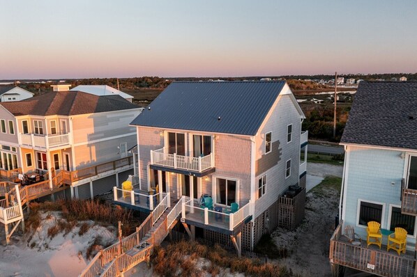 Mystic Blue Oceanfront Exterior