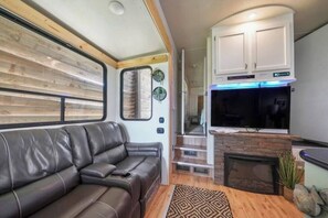 This 42' 2-bedroom has plenty of space for a small group or family!