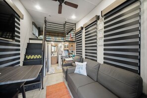 Simple, clean and comfortable home base for your beach getaway!