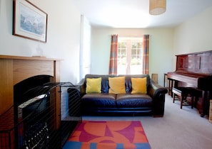 Living room with patio doors