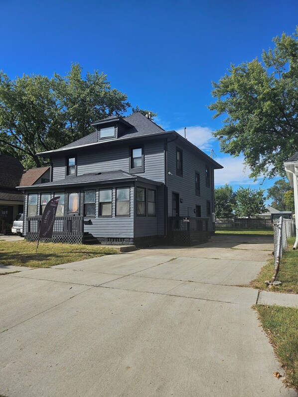 Duplex in Des Moines/ Near Downtown and ISF