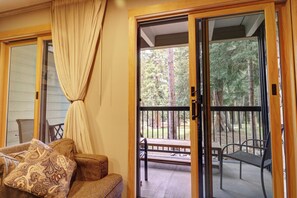 Great private balcony right off of the living room, which offers great skiing and hiking access right from the deck.