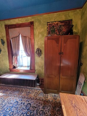 Wardrobe for clothing