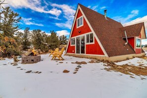 Enjoy gorgeous mountain views while you sit around our custom firepit. 