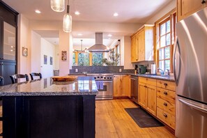 Perfect for lazy morning breakfasts at the island