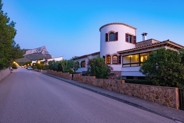 Exterior