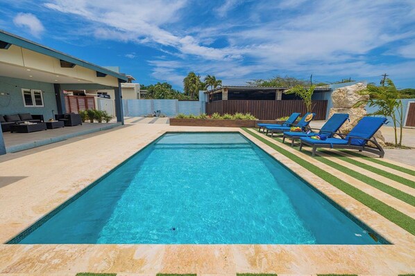 Blue Villa  Huge Backyard  PrivatePool  FirePit (22762)