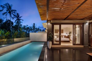 Private pool