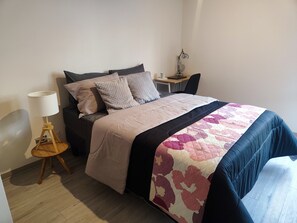 Double bed, Smart TV with Netflix account, closets with hangers, work desk