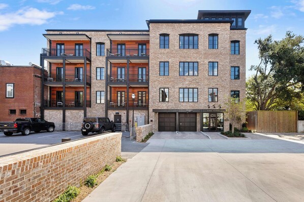 Welcome to your Downtown Charleston Home - Fire Tower!