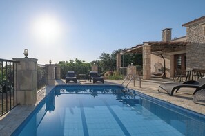 Private pool