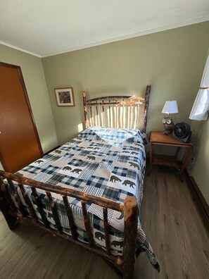 As you lie back on the queen bed, you are surrounded by elegant decor and a soothing color palette that calms the senses.