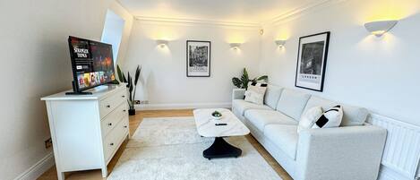 London's 3 Bedroom Flat in Borough near The Shard Bermondsey