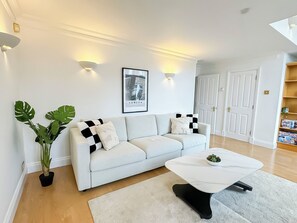 London's 3 Bedroom Flat in Borough near The Shard Bermondsey