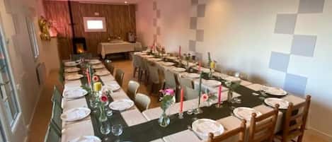 Banquet hall