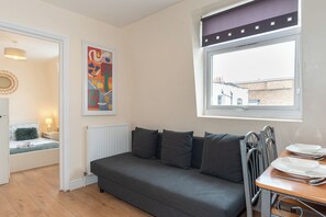 Lovely 3 Bedroom Flat in Aldgate Tower Hill Whitechapel London