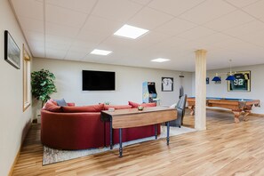 Lower Level Recreation Room