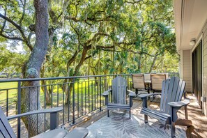 Private Deck