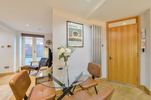 Living Room / Lounge