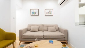 Enjoy the complementary Wi-Fi, available troughout the apartment #freeWi-Fi #portugal #pt #lisbon