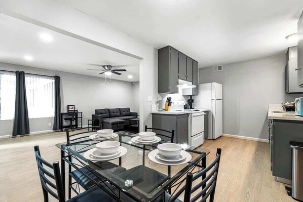 Kitchen / Dinning Room / Office Desk