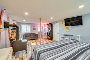 Interior | Mini-Split Heating & A/C | Free WiFi